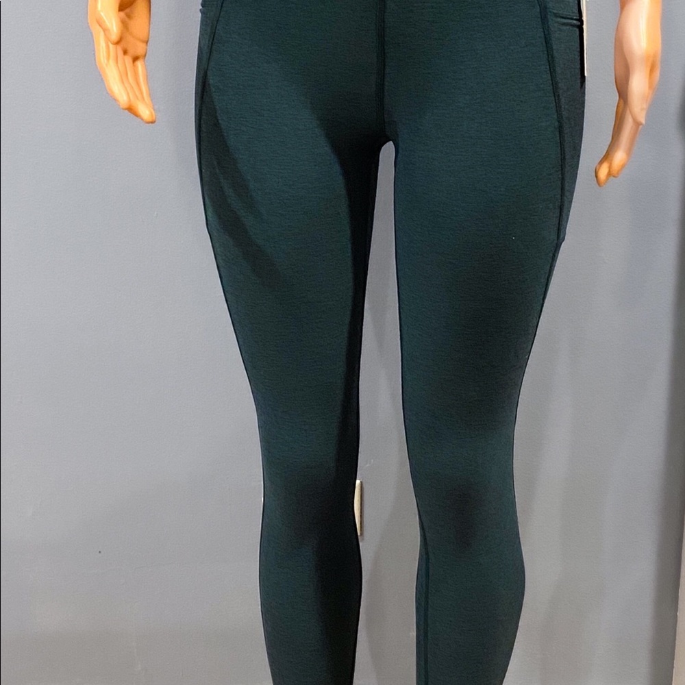 New Beyond Yoga S Spacedye Out Of Pocket High Waisted Midi Legging $99 H… - Picture 8 of 9